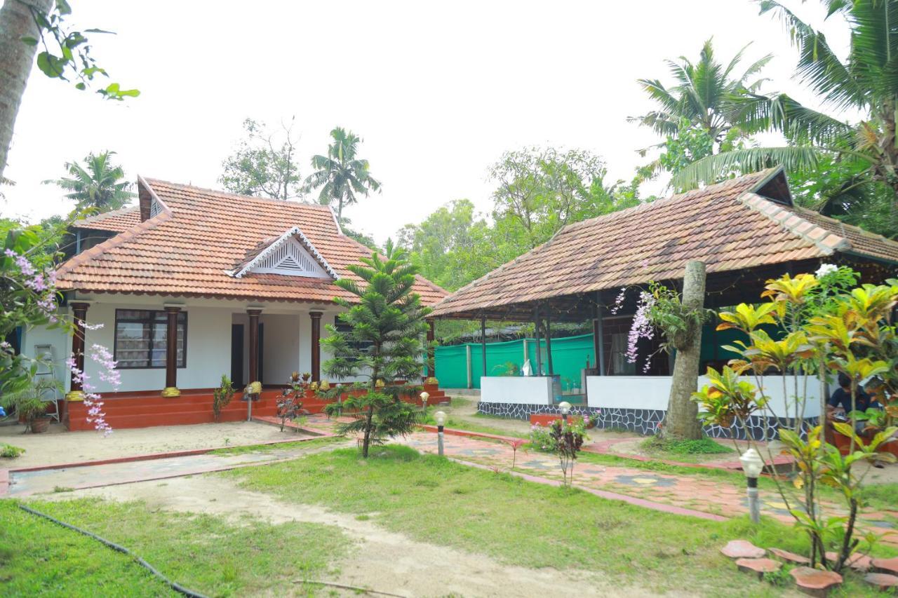 Marari Blessing Beach Front Homestay Mararikulam Extérieur photo